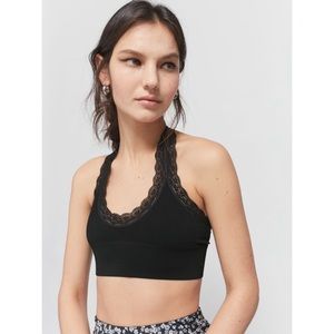 Out From Under Harmony Seamless Lace Trim Halter